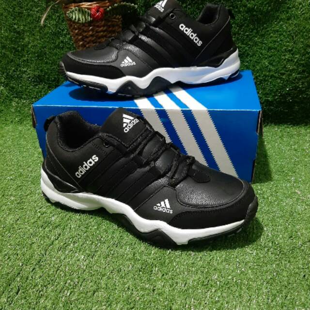Adidas new special juni