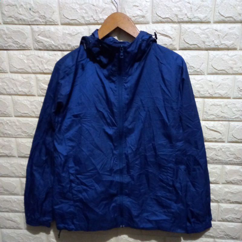 Jaket Parasut Running UNIQLO Second Size M