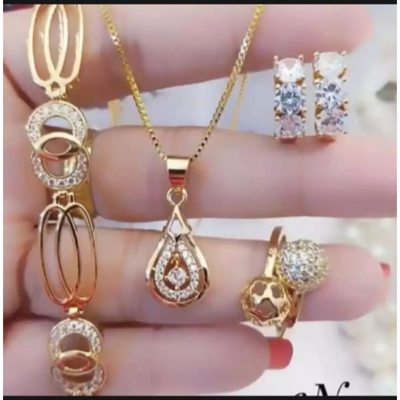 set perhiasan wanita dewasa, 0val, set perhiasan titanium asli anti luntur anti karat,1 set perhiasan lengkap kalung gelang cincin anting,perhiasan wanita import