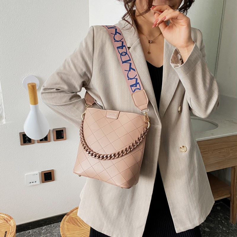 Virgopedia-Tas Impor Selempang Wanita Rantai 7514