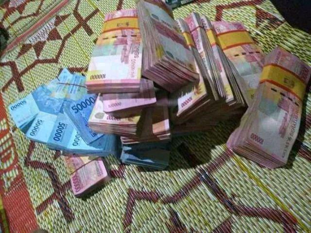 Tempat Cincin Sepasang / Kotak Cincin Tunangan Singel Dan Couple Love Beludru / Ring Box