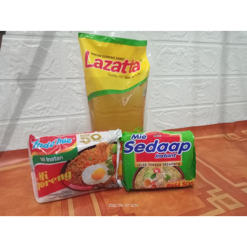 

Paket Minyak goreng 1 liter dan mie instan