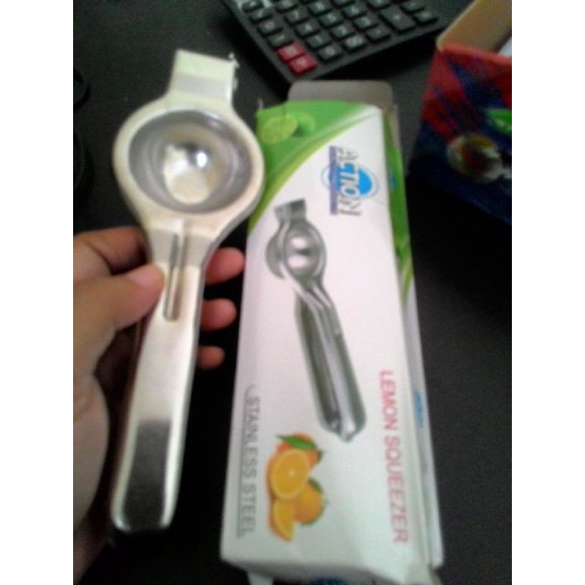 Pemeras Jeruk Nipis Peras - Lemon Presser Stainless