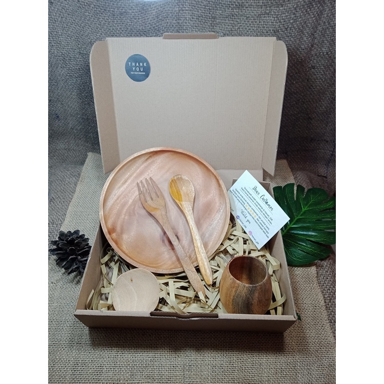 

HAMPERS SET PIRING KAYU / HAMPERS GELAS KAYU AESTHETIC / GO GREEN HAMPERS