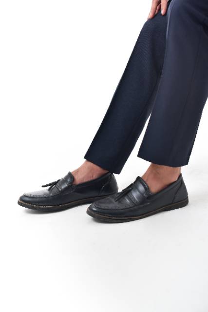 Mubeng - Celana Kantor Formal Slimfit Navy