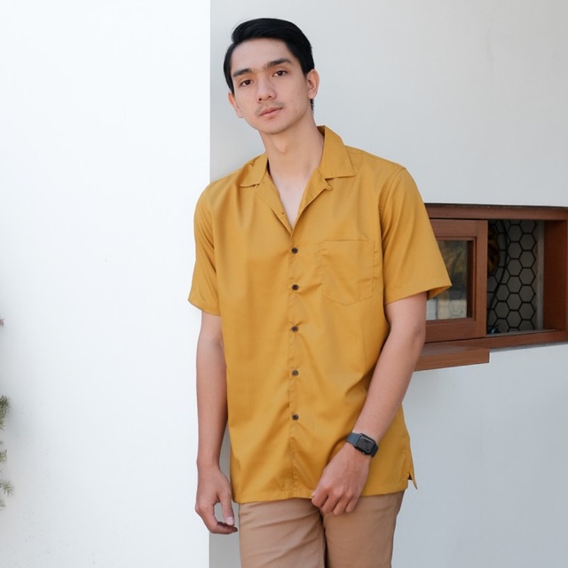 SANVANINA E-1445D Kemeja Polos Lengan Pendek Kerah Santai MUSTARD