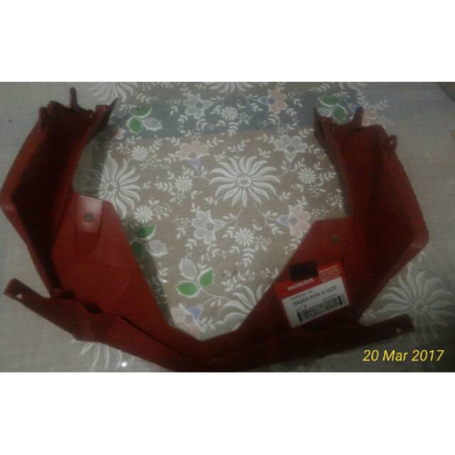 Garnis lampu depan vario 125/150 led ori