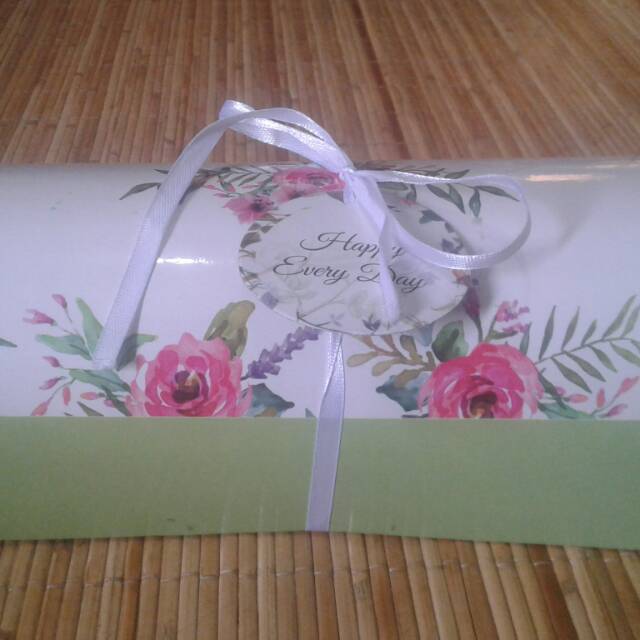 

Dus Multifungsi Peti Hijau