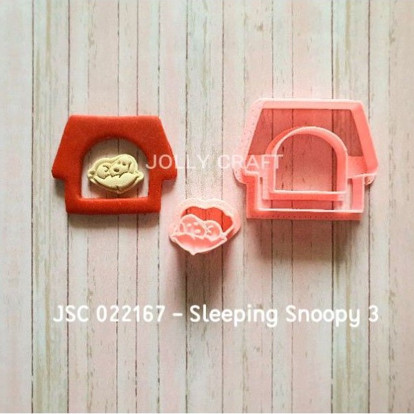 

Cookie cutter SLEEPING SNOOPY 2 (1 stamp + 2 cutter)