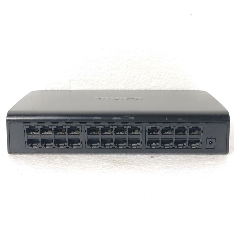 D-link Des-1024A