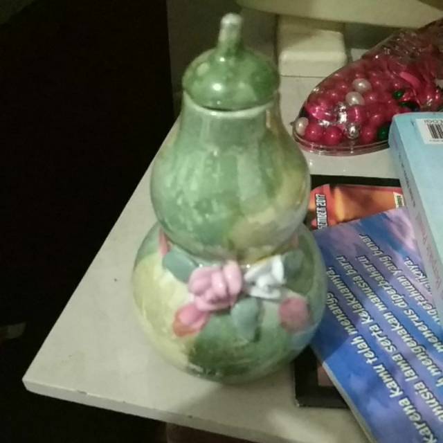 Guci Kuno Guci kecil Guci hias