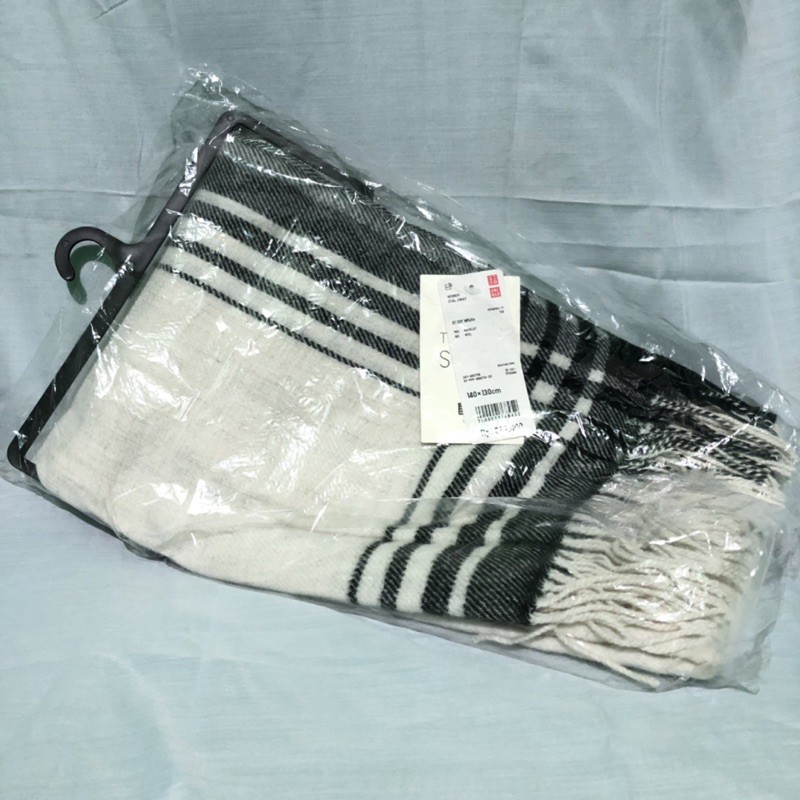 Women syal 2way by uniqlo