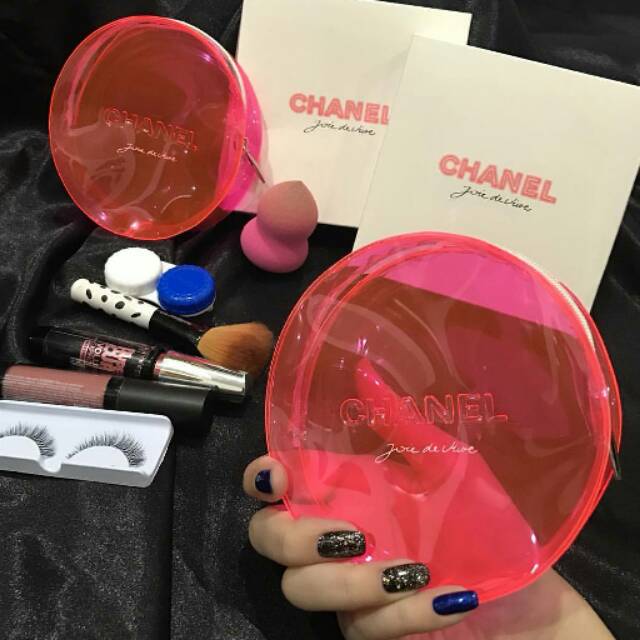 

chanel free box . import
