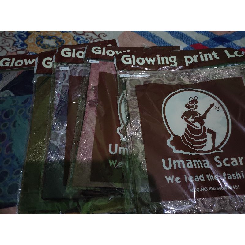 kerudung segi4 UMAMA SCARF GLOWING LC