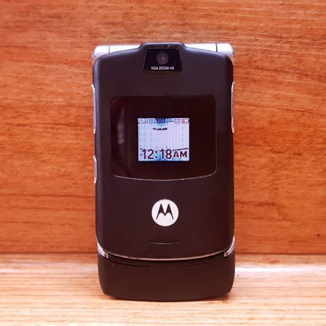 HP Jadul Motorola V3 Flip Stylish  RAZR Original Not V3i or V3xx or V70 or V3688