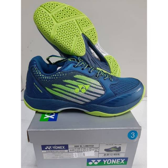 SEPATU BADMINTON YONEX 888 LTD Original