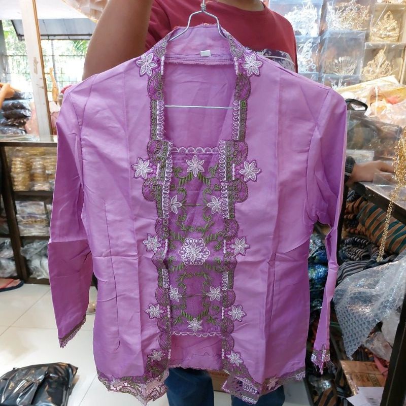 Kebaya bordir anak