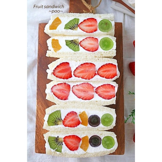 

fruit sandwich