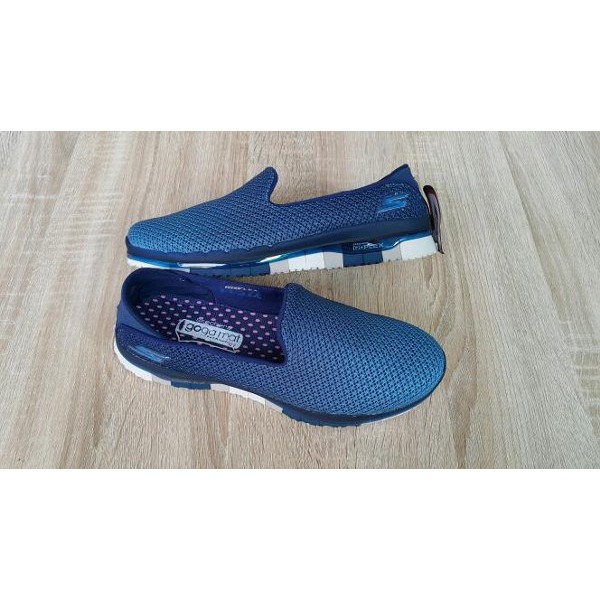 Sepatu Skechers Women Go Flex Walk Lotus