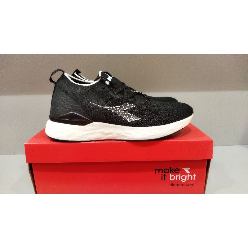 SEPATU DIADORA CURRADO MAN ORIGINAL100% SEPATU RUNNING/SEPATULARI/SEPATU SEKOLAH/SEPATU KULIAH/SEPAT