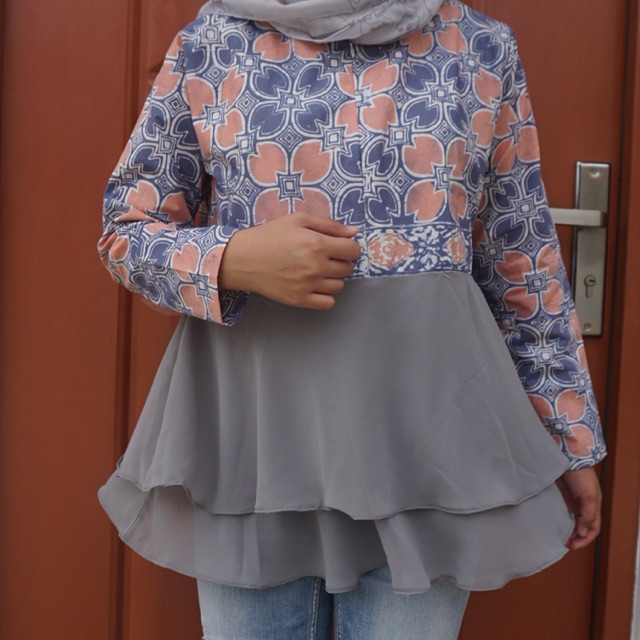 PEPLUM BATIK