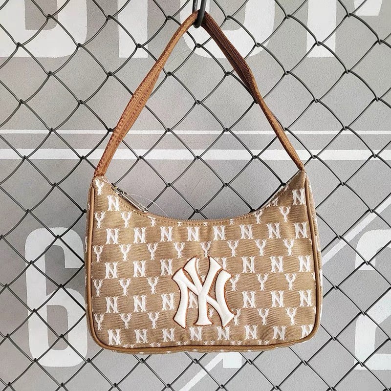 SZA8110 Tas MLB Monogram Jacquard Hobo Bag Korea Kekinian Banget Lagi Hits Terbaru Termurah Tas Wanita Import Shoulder Bag NY New York Yankees Handbag Ready Jakarta