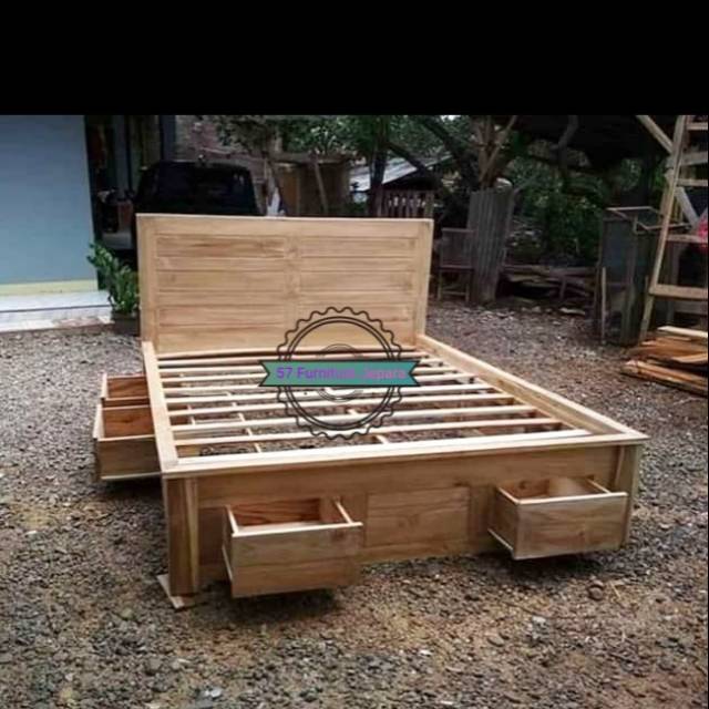 Tempat tidur ukuran 180cm kayu jati dipan laci mentahan