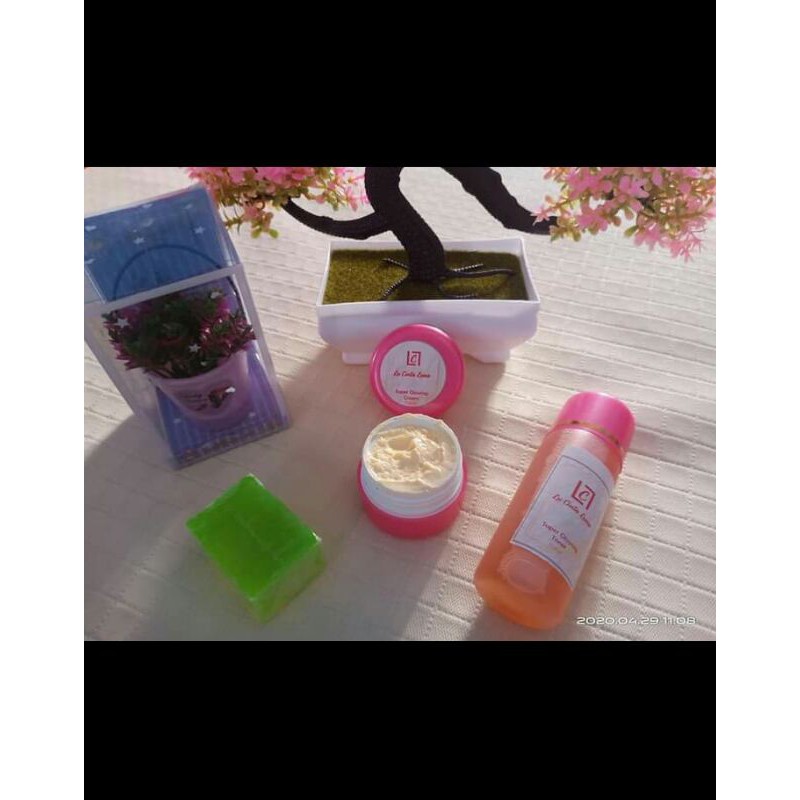 

CreamElCeElGlow