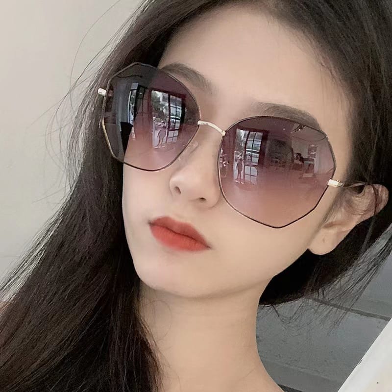 Kacamata Hitam Metal Women Sunglasses New Arrival Import