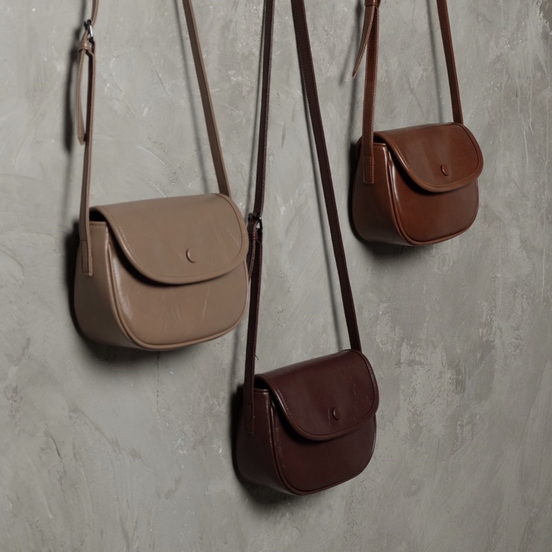 Naoki Sling Bag