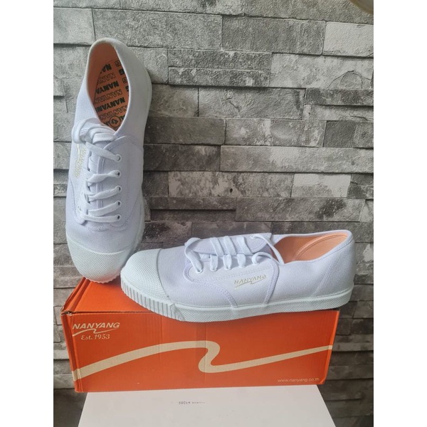 Sepatu Nanyang ( original Thailand )