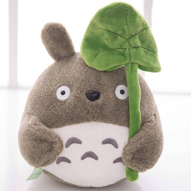 Boneka totoro leaf