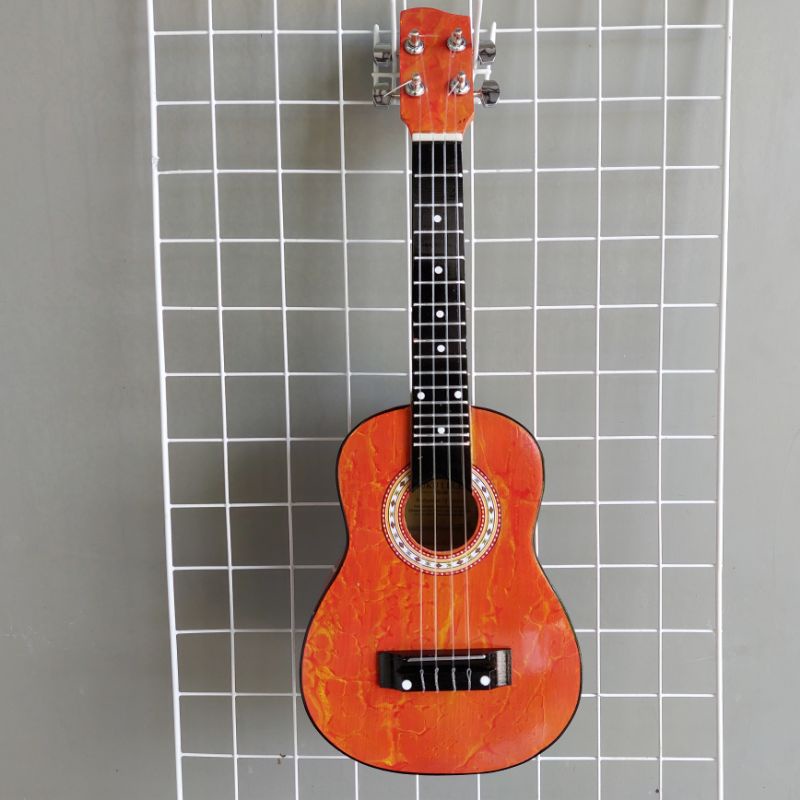 Ukulele Motif Abstrak Dryer Chrome