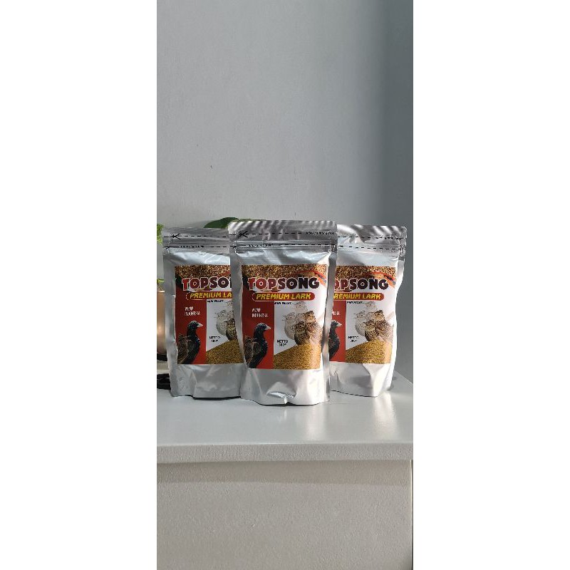 Topsong premium lark pakan protein tinggi