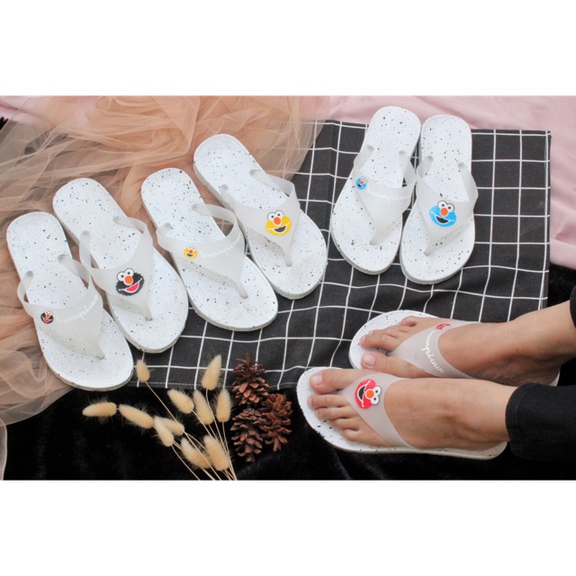 ELMO JPT PUTIH SANDAL BOLONI ELMO JEPIT KEKINIAN MURAH ELMO JPT PUTIH SANDAL BOLONI ELMO JEPIT KEKINIAN MURAH