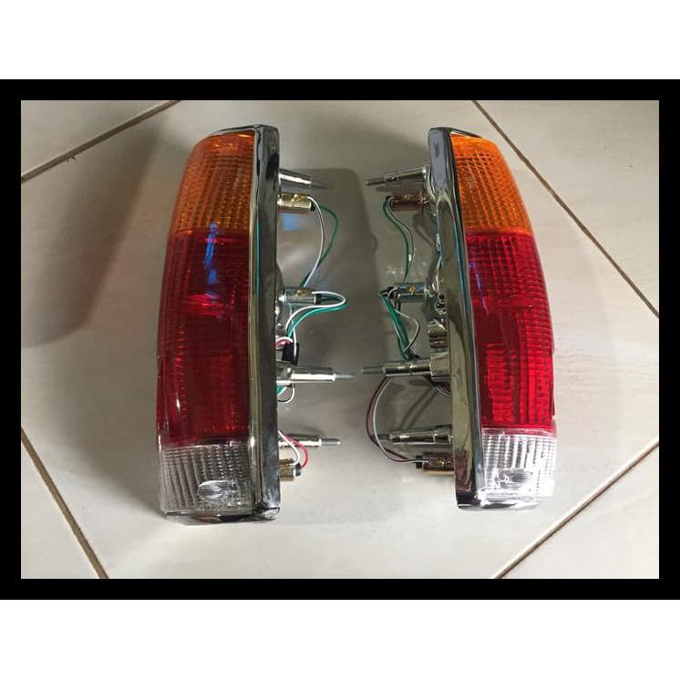 TERMURAH LAMPU BELAKANG /TAIL LIGHT CHEVROLET LUV / TROOPER 