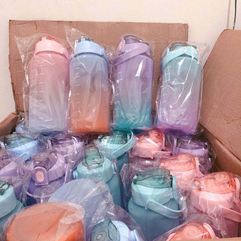 [DIKIRIM TGL 18 DES] Botol Minum 2 L Unik Lucu / Botol 2 Liter