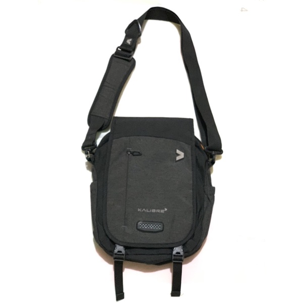 Preloved Tas selempang Kalibre