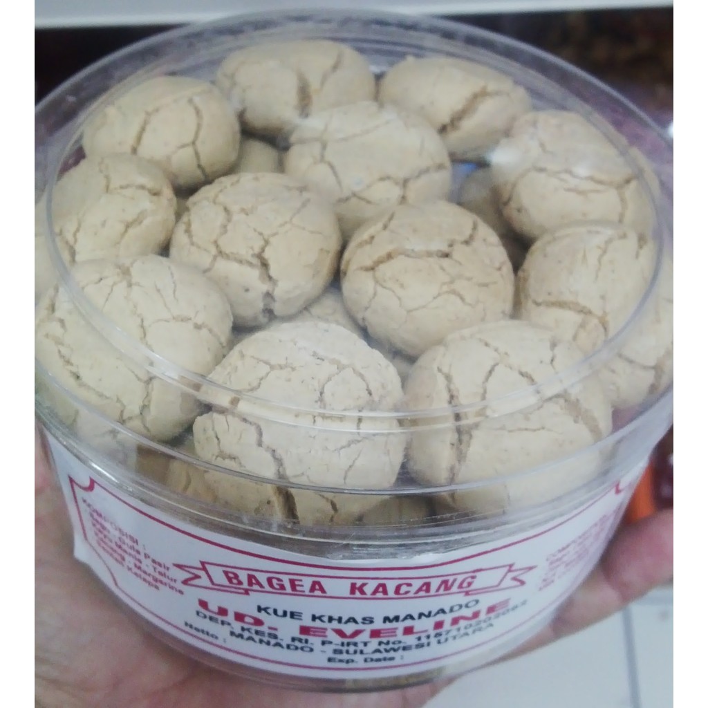 

Eveline Bagea Kacang Toples Mika - ( Oleh - Oleh / Jajanan / Cemilan / Kue Khas Manado / Minahasa)