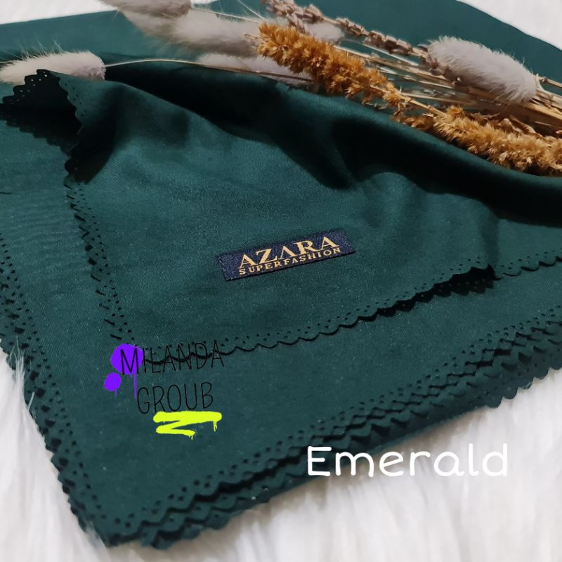 Azara Hijab Segiempat Voal Miracle Lacer Cut Oskara Masahi 110X110 CM-Emerald