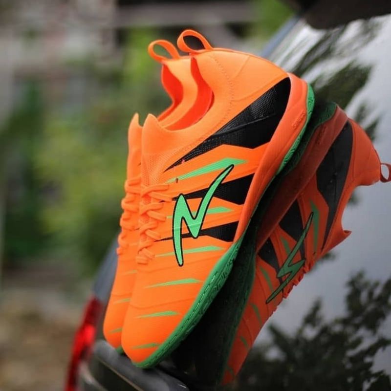 SPECS ACCELERATOR VELOCITY IN VIBRAN ORANGE