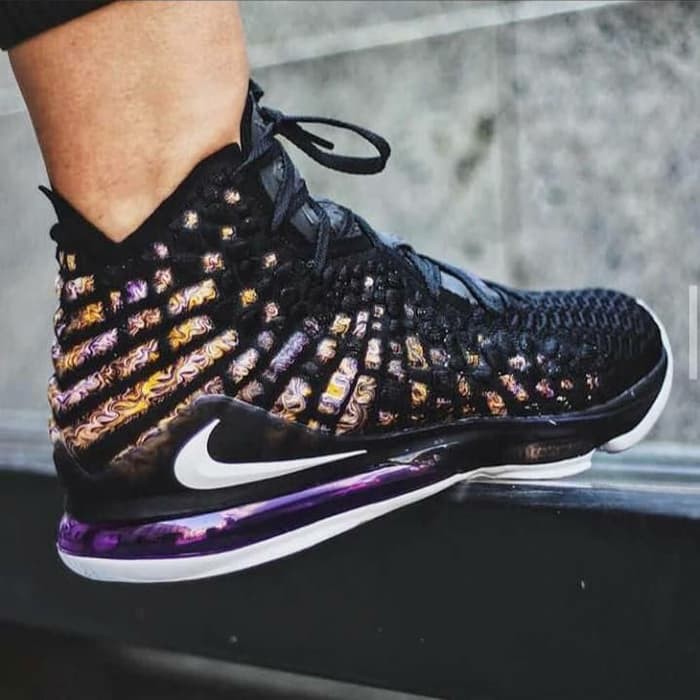 lebrons 17 black
