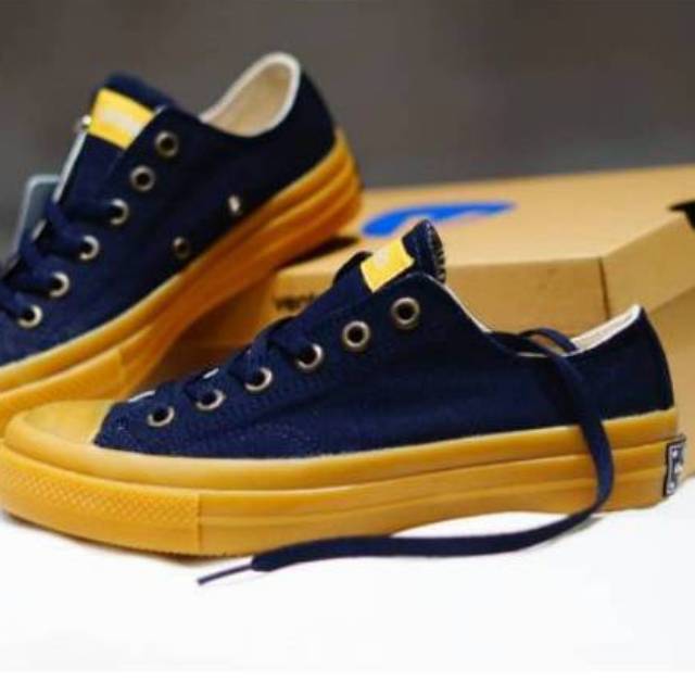 SEPATU VANTELA GUM NAVY ORIGINAL VENTELA BT 70S BIRU PUBLIC BLACK