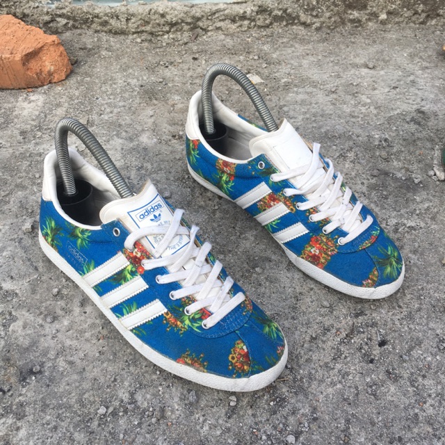 adidas gazelle og floral