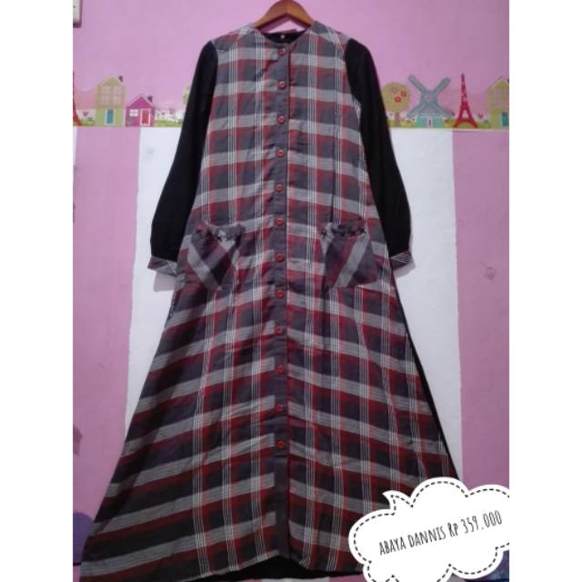 ABAYA KOTAK DANNIS