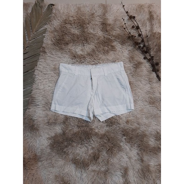 Celana Pendek Mini Wanita /Celana Hotpen/ Celana Uniqlo/Celana Pendek Putih Uniqlo/ Celana Pendek /C