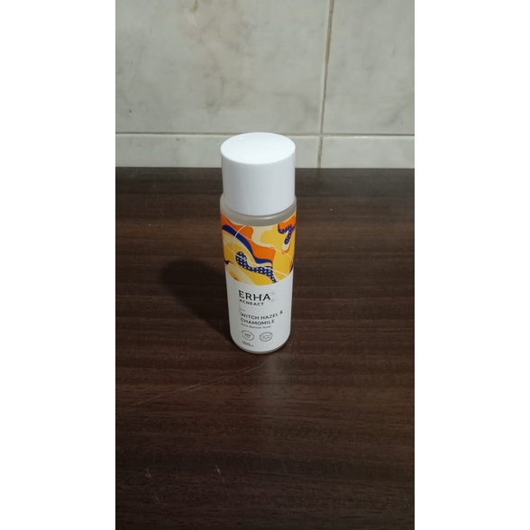 ERHA ACNEACT Witch Hazel &amp; Chamomile Acne Blemish Toner - Toner Wajah