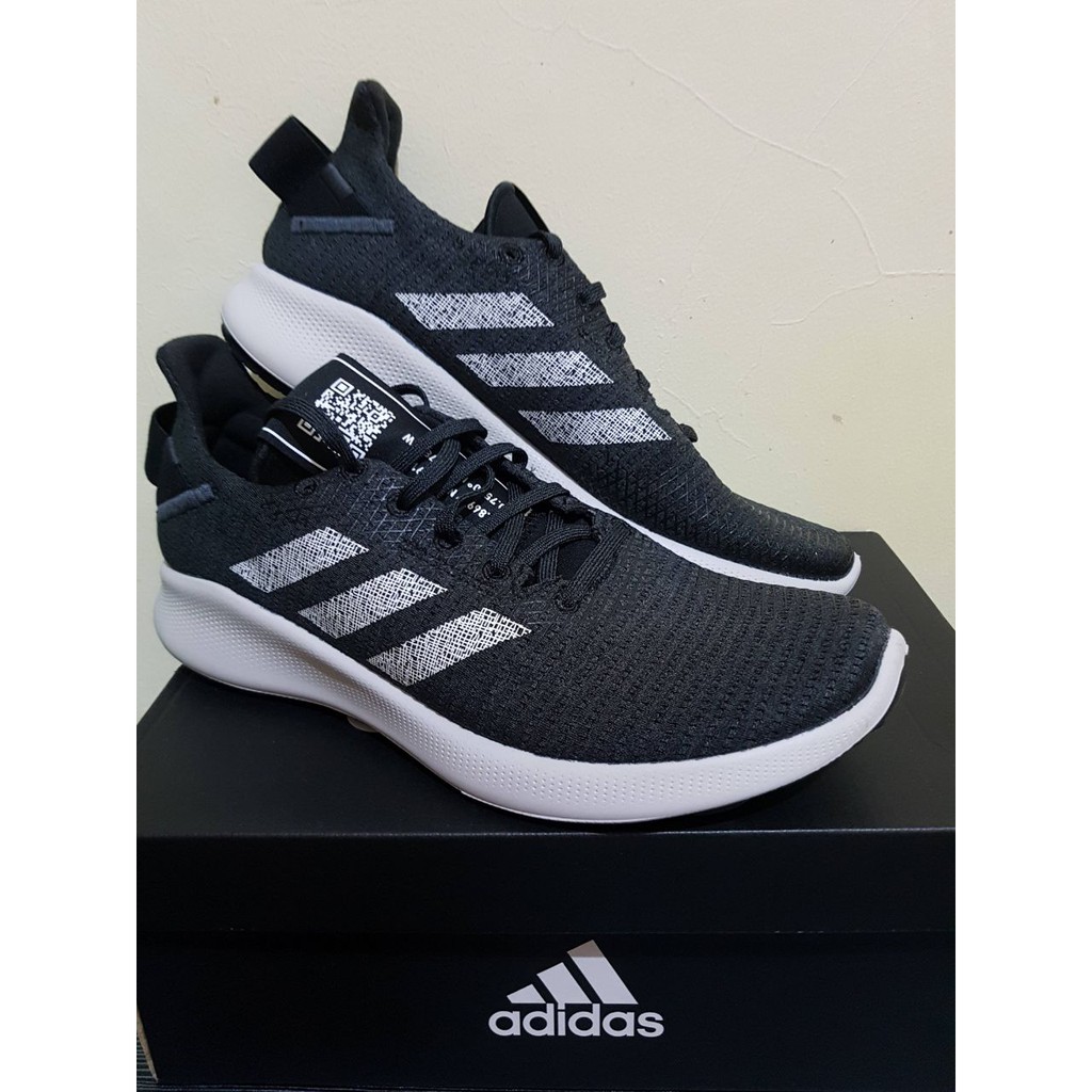 Sepatu Adidas senseBOUNCE + STREET M original