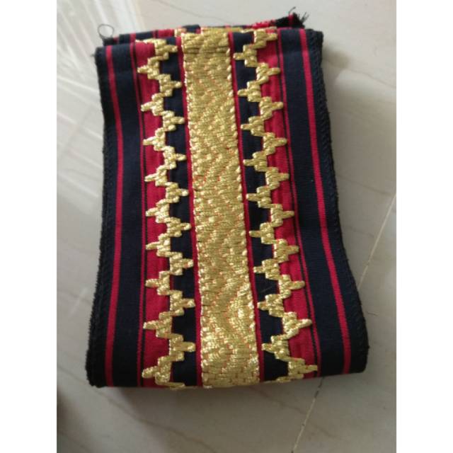 Bisban tapis Lampung sasab abung
