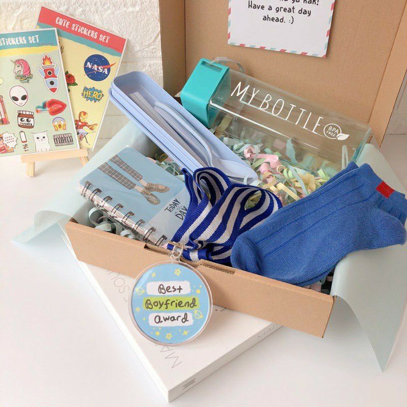 

GIFTBOX READY STOCK hadiah kado hampers wisuda ulang tahun ultah unik pacar